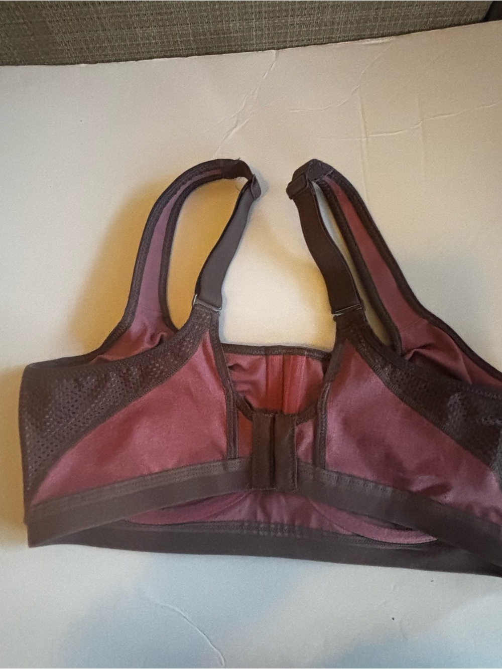 38D Wacoal Comfort Sports Bra in Rose Pink with Brown Trim - Picture 2 of 3
